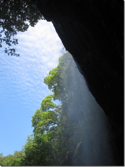 2014-08-31 Waterfalls country (3) (1000x750)_thumb[3]