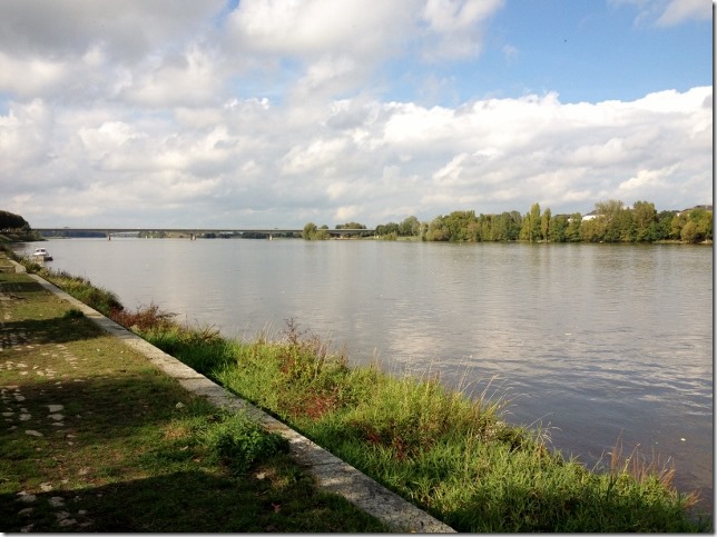 2014-10-11 Loire Valley - Saumur to Azay-Le-Rideau (2) (640x479)