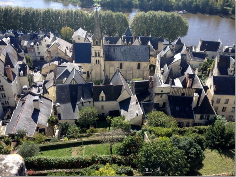 2014-10-13 Loire Valley - Chateau du Chinon & Champigny Sur Verdeu (15) (640x479)