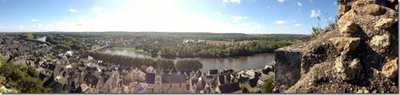 2014-10-13 Loire Valley - Chateau du Chinon & Champigny Sur Verdeu (17) (640x149)