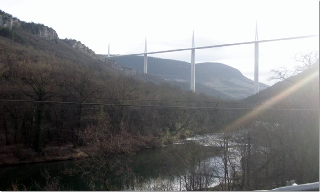 150307 France-Millau Viaduct (16) (640x383)