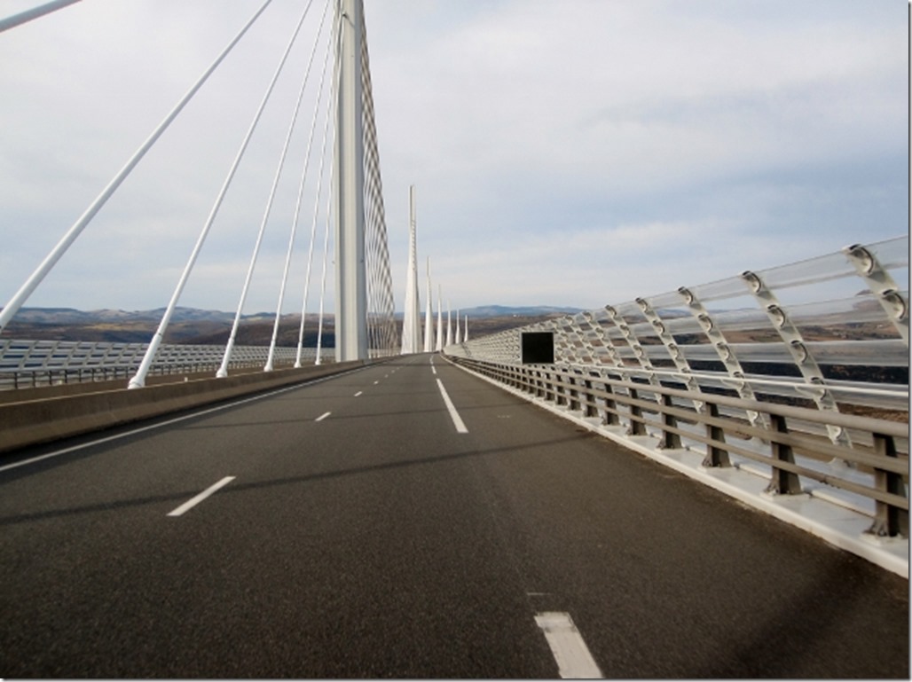 150307 France-Millau Viaduct (5) (640x478)