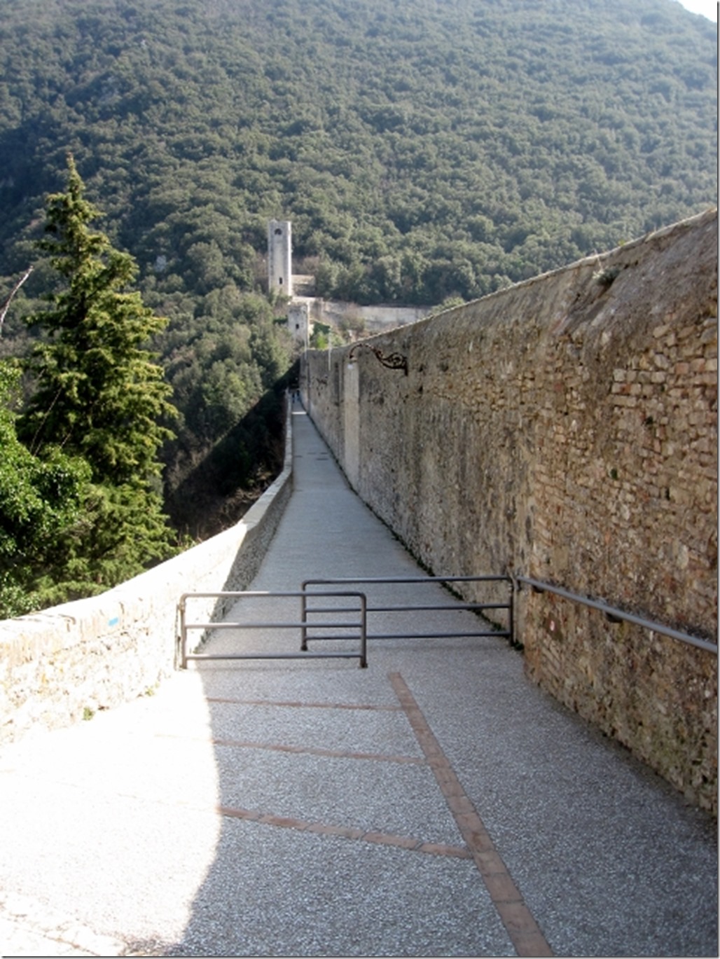 150319 Italy-Spoleto (20) (480x640)