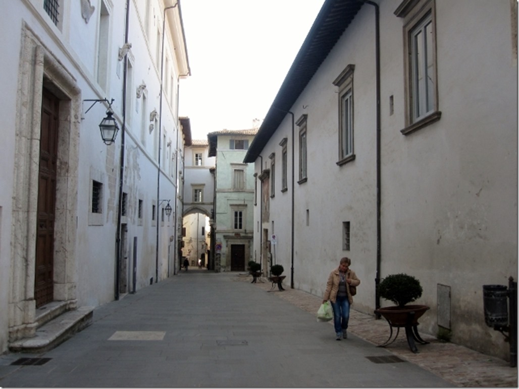 150319 Italy-Spoleto (9) (640x480)