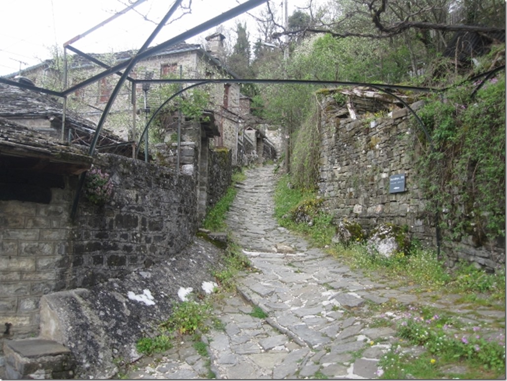 150429 Greece- Papingo (18) (640x480)