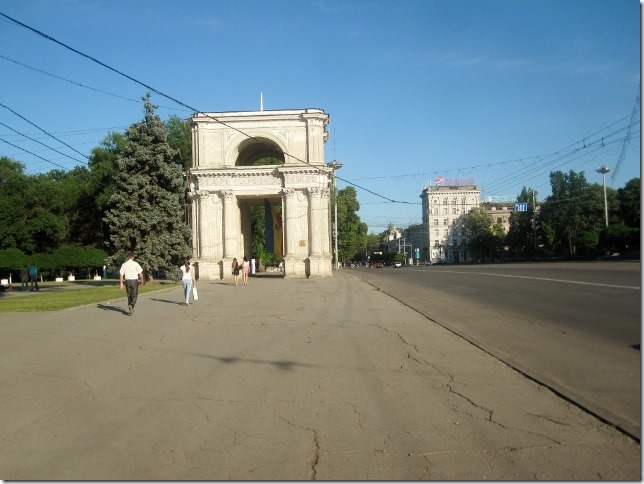 150606 Moldova- Chisinau day 1 (41) (640x480)