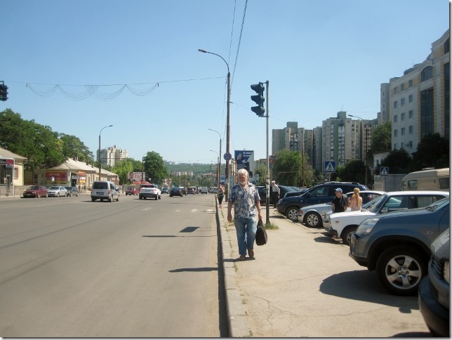 150606 Moldova- Chisinau day 1 (9) (640x480)