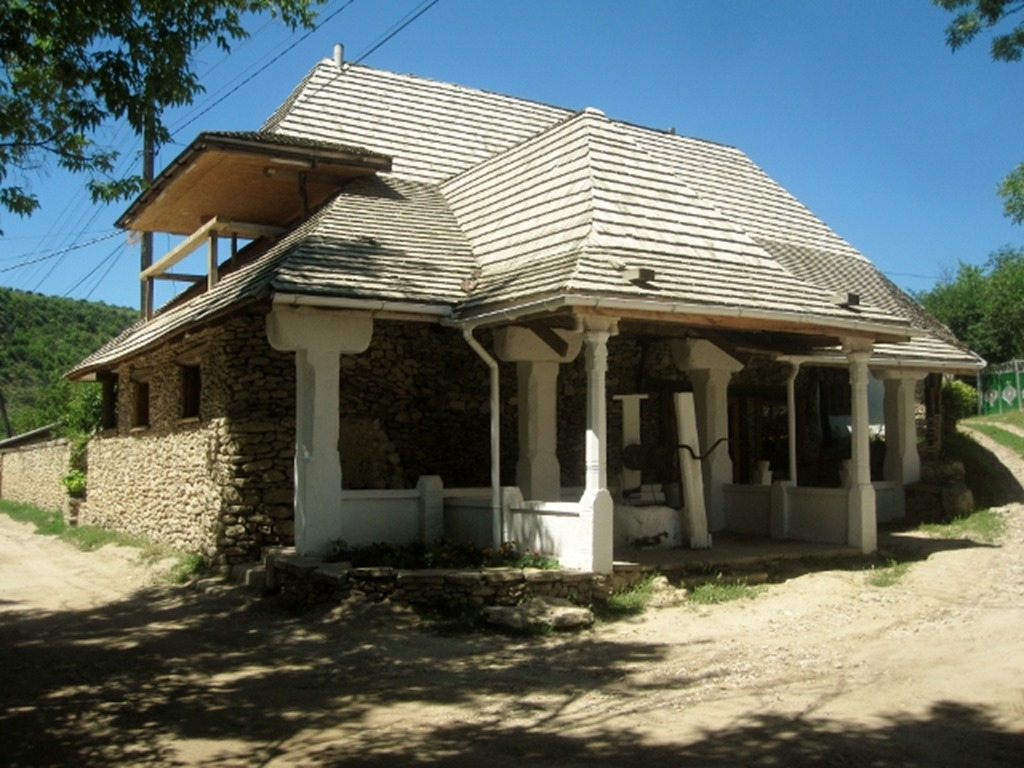 150607 Moldova- Orheiul Vechi (33) (640x480)