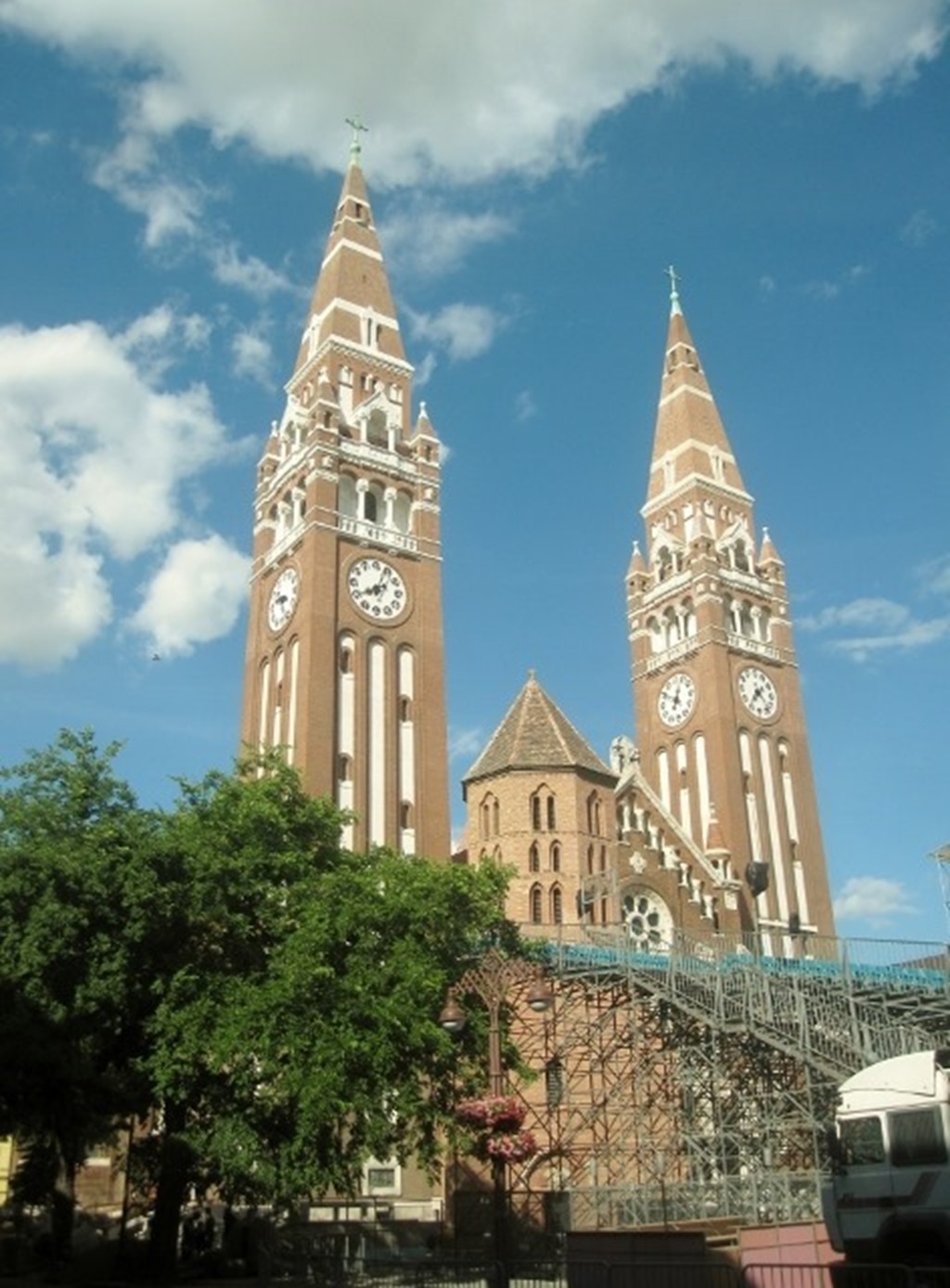 150622 Hungary- Szeged (40) (472x640)_thumb