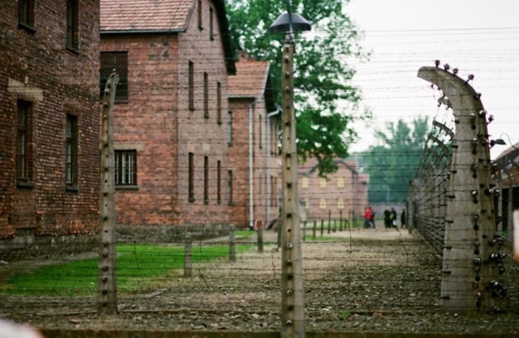 130523 Poland-Auschwitz (78) (640x417)_thumb