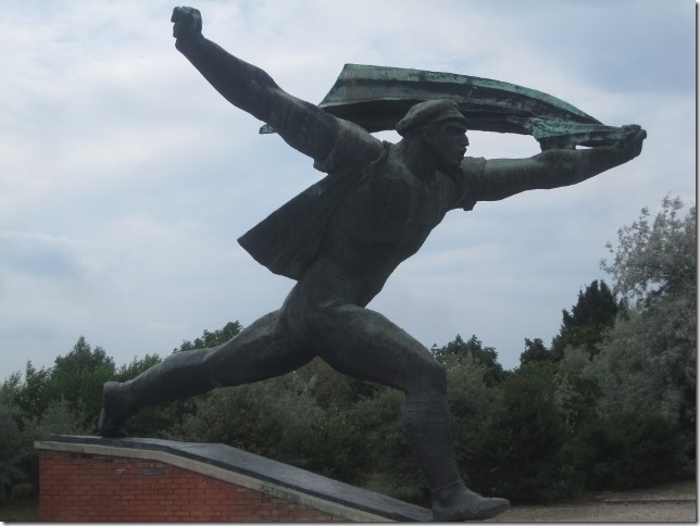 150627 Hungary- Budapest Memento park (23) (640x480)