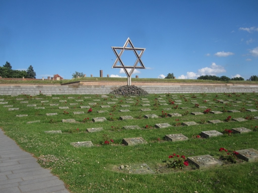 150709 Czech republic- Terezin (21) (640x480)