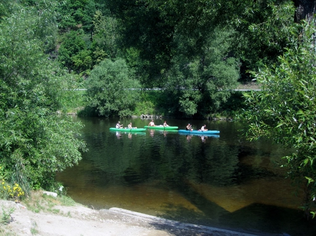 150712 Czech Republic- Rajov kayaking (14) (640x479)
