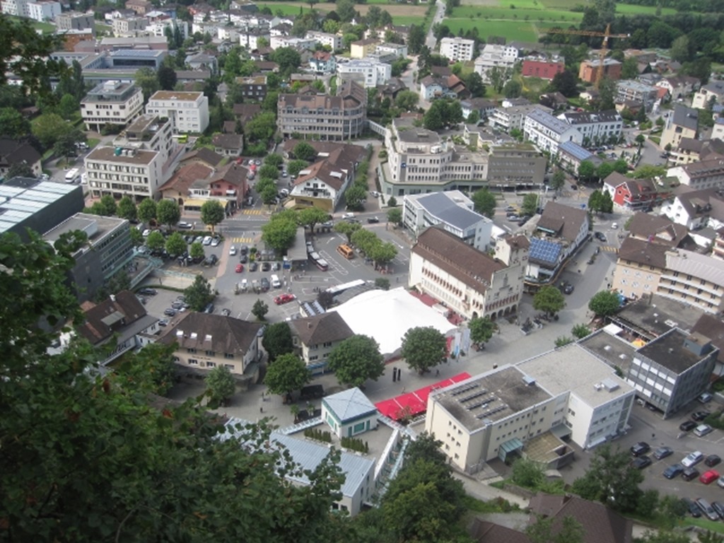 150820 Liechtenstein- Vaduz (22) (640x480)