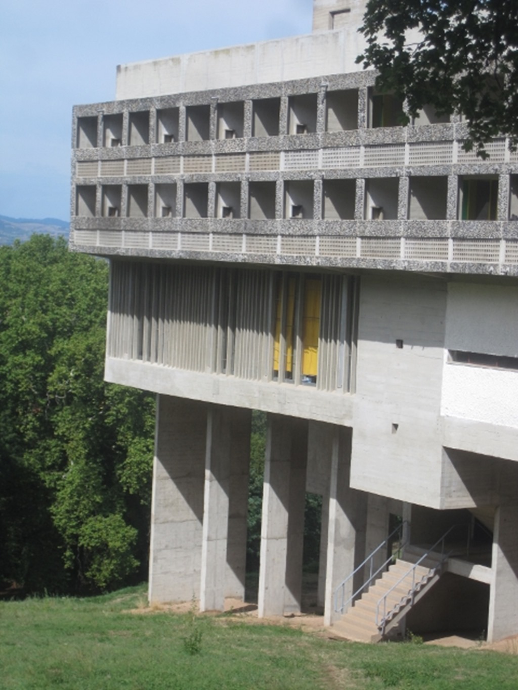 150913 France- La Tourette (14) (480x640)